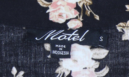 Motel Women Black Floral Short Sleeve V-Neck Dress