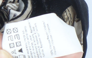 River Island Women Black Floral Petite Culotte Shorts