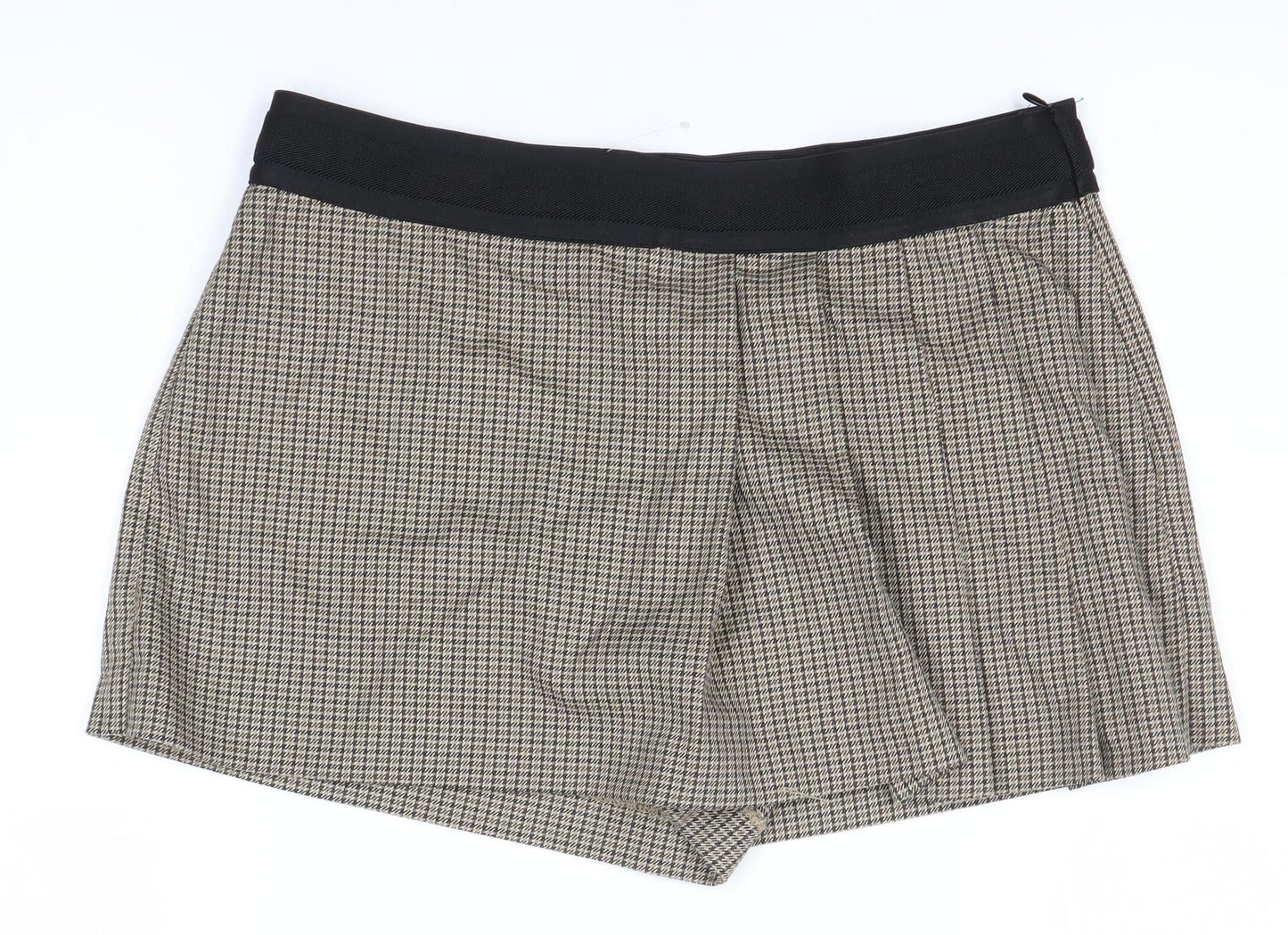 Zara Women's Black Houndstooth Shorts M