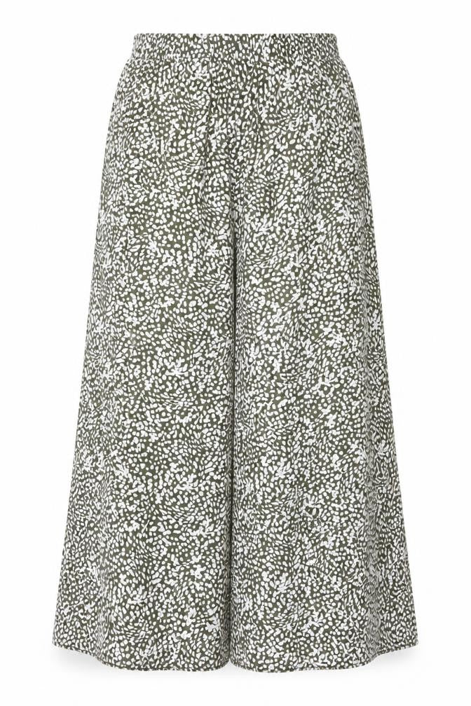 Womens UK Size 8 New Look   Green Trousers