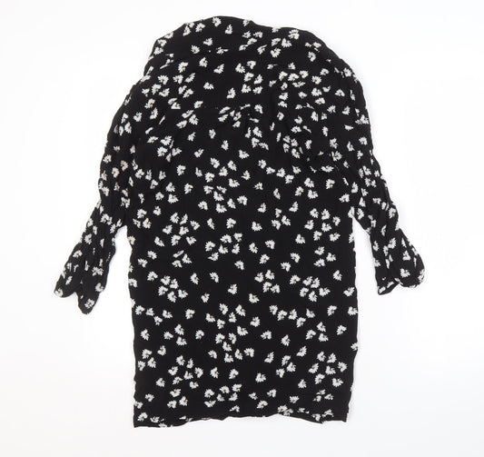 Urban Outfitters Women's Black Floral Dress Medium