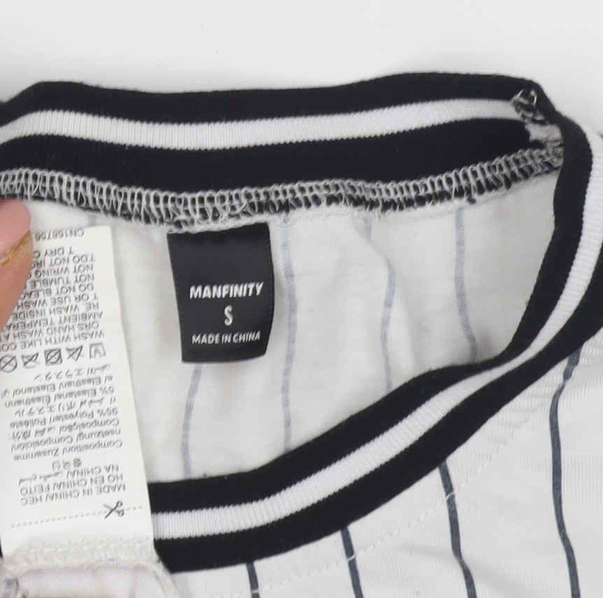 Manfinity Men's White Striped Crew Neck T-Shirt Small