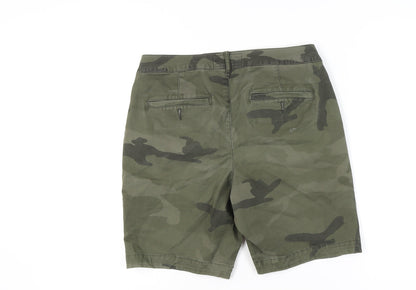 Abercrombie & Fitch Men's Green Chino Shorts 29