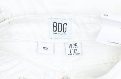 BDG Urban Outfitters Women’s White High Rise Mom Jeans, W25 L32