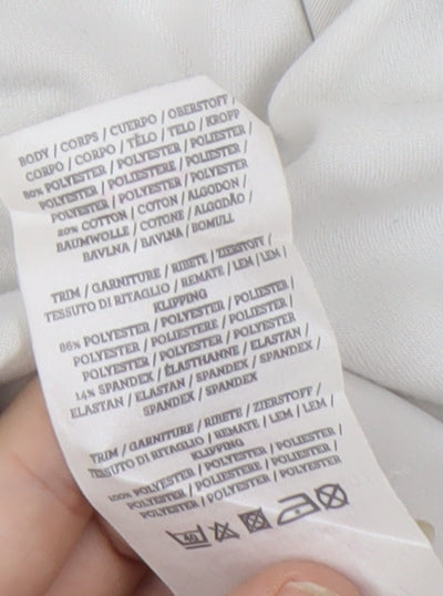 Umbro Men's White Football Jersey Size 48