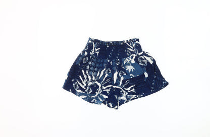 Urban Outfitters Women's Blue Geometric Shorts XS