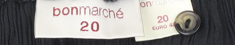 Bonmarché Women's Black Relaxed-Fit High-Rise Shorts