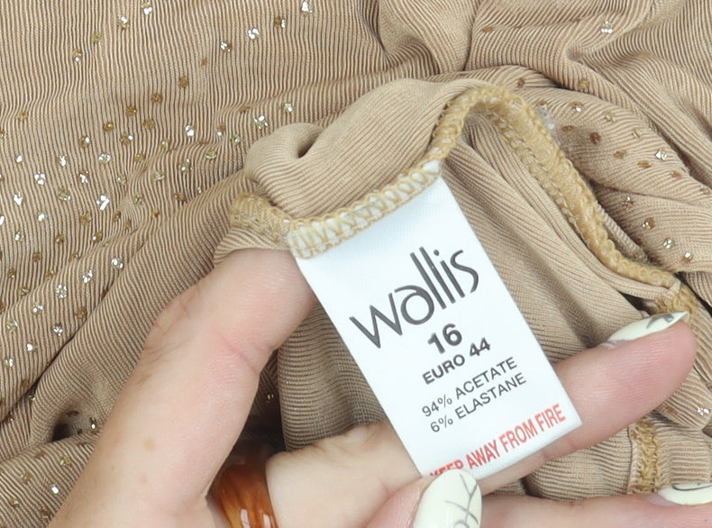 Womens UK Size 16 Wallis Beige Basic T-Shirt