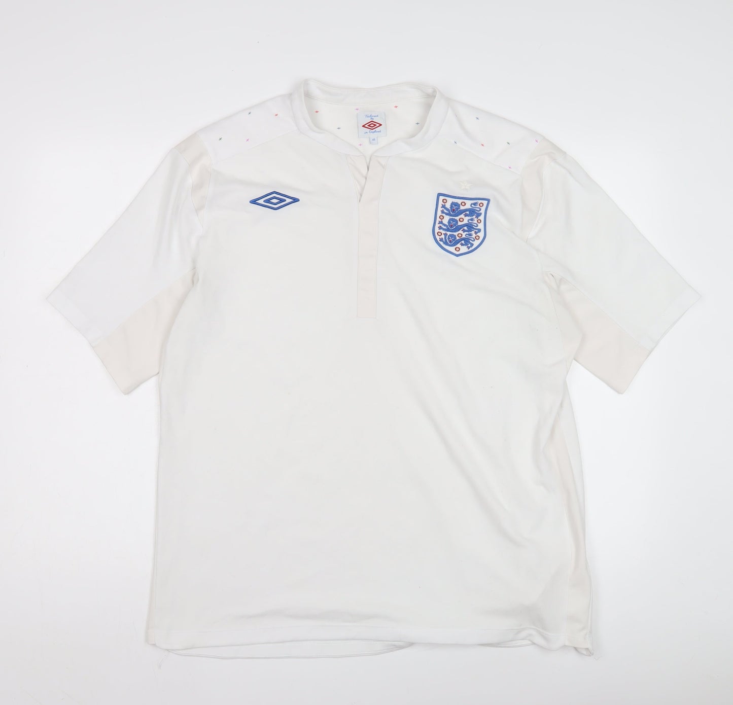 Umbro Men's White Football Jersey 46
