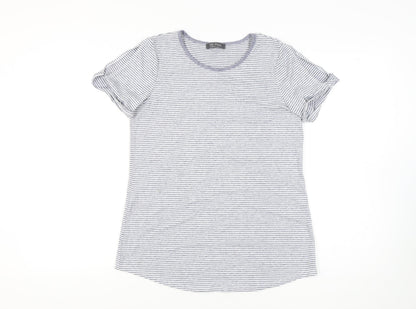 Mr Max Fashions Women's Blue Striped T-Shirt Size M