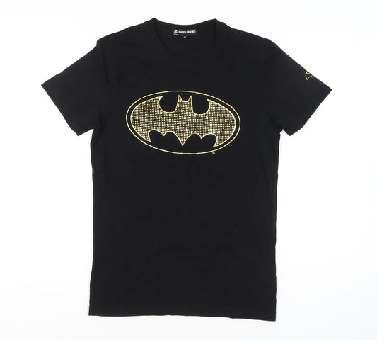 Front view of Super Heroes Black Batman T-Shirt M unisex adults