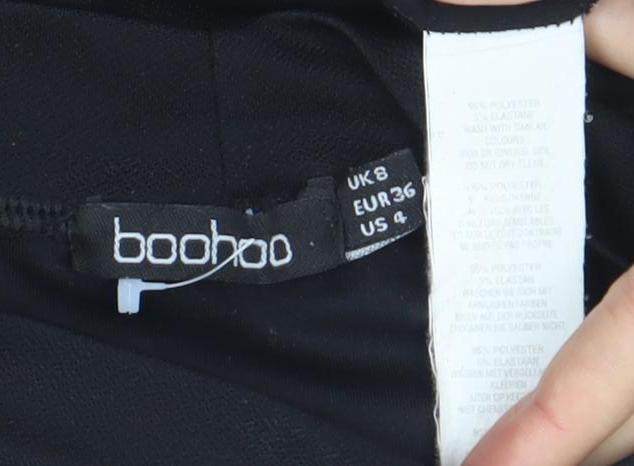 Boohoo Women's Black Sleeveless V-Neck Tank Top