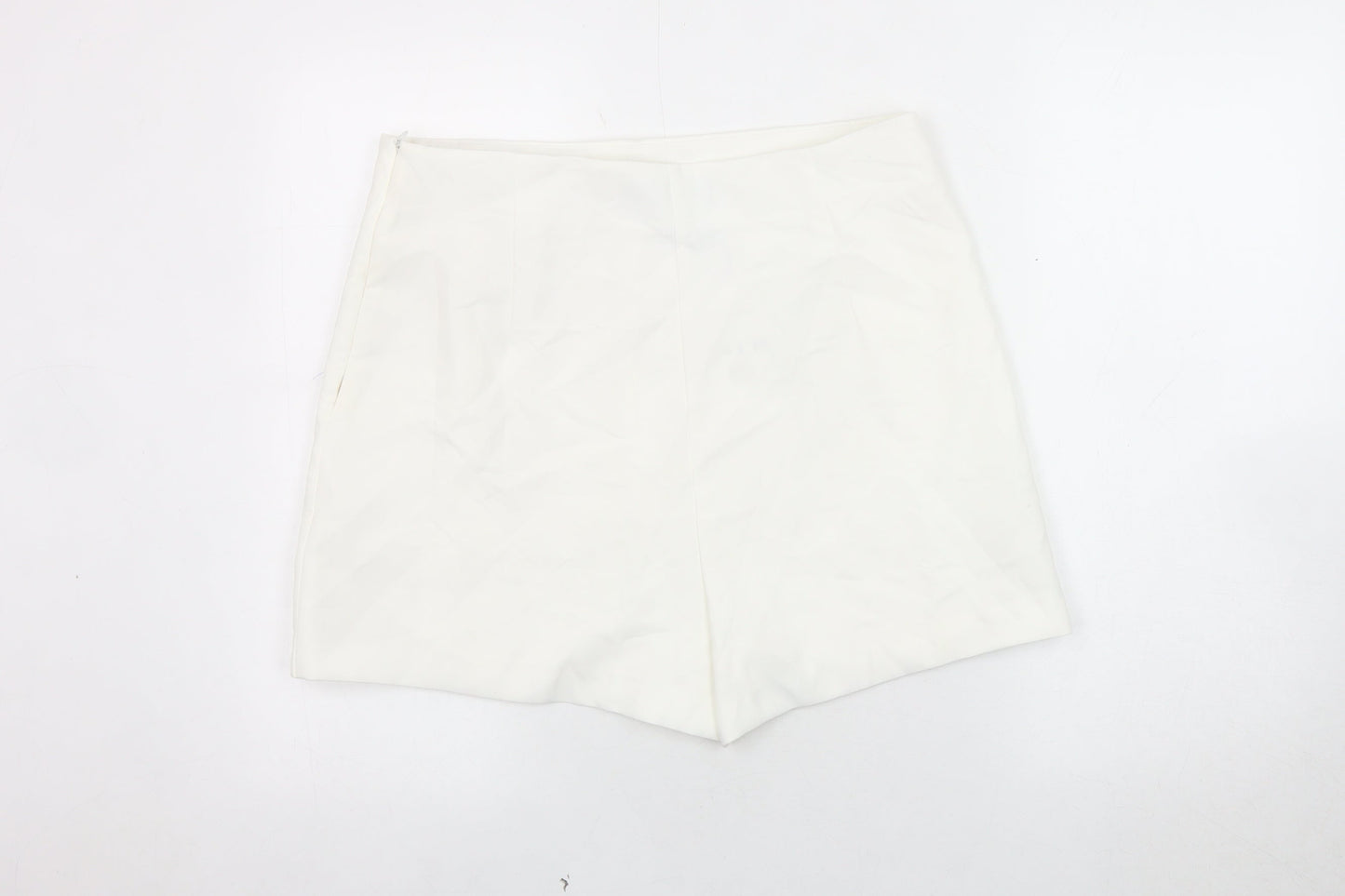Zara Women's White XL Shorts