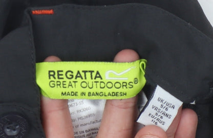 Regatta Boys Black Active Shorts 5-6 Years with Pockets