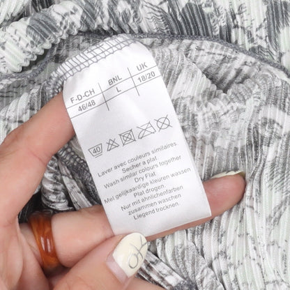 Damart Women’s Grey Floral A-Line Skirt Size 18/20