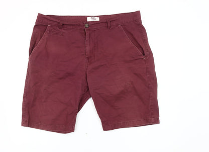 OneSix5ive Men's Red Chino Shorts Size 38
