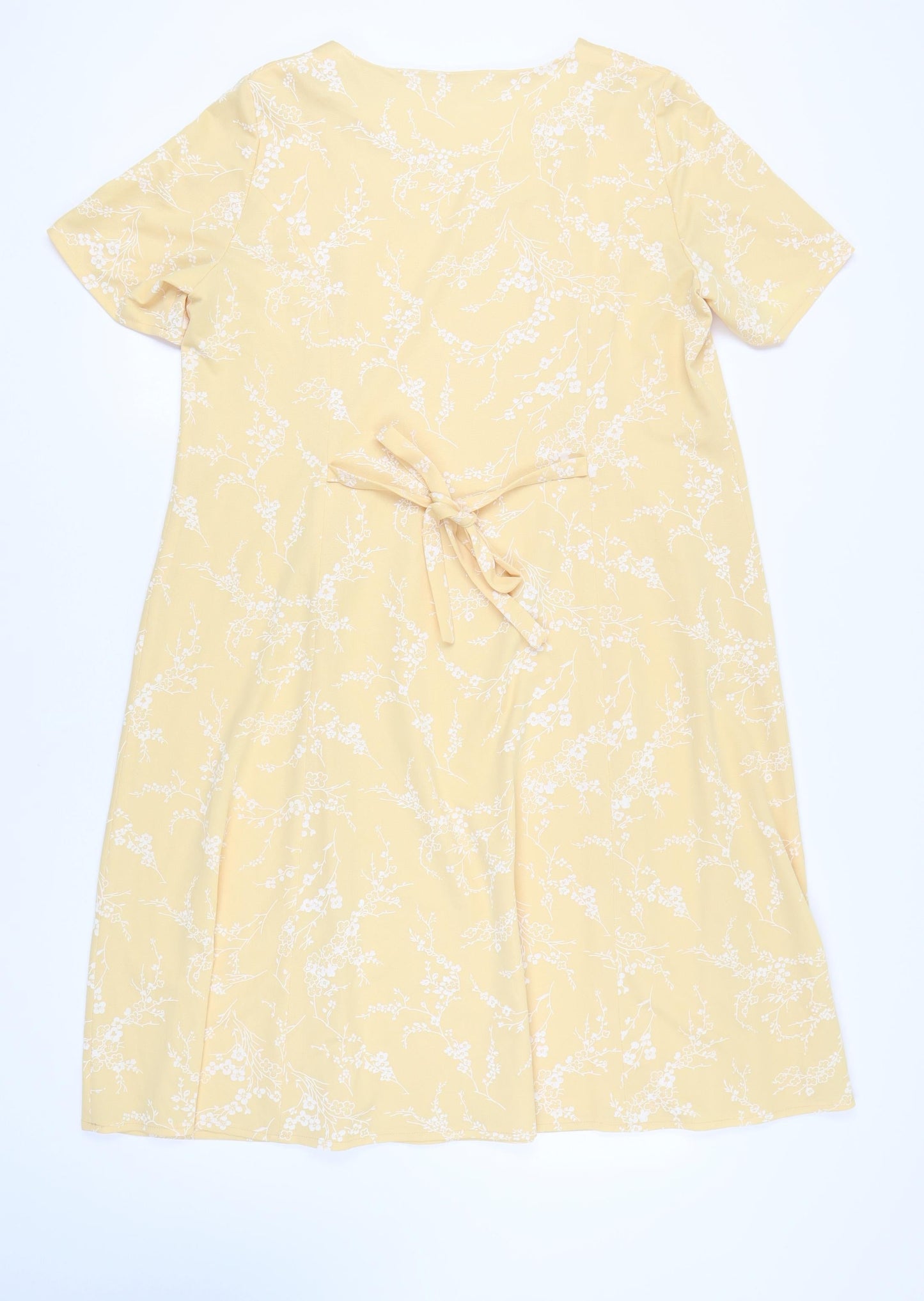 Classics Women's Yellow Floral Belted Dress Size 18