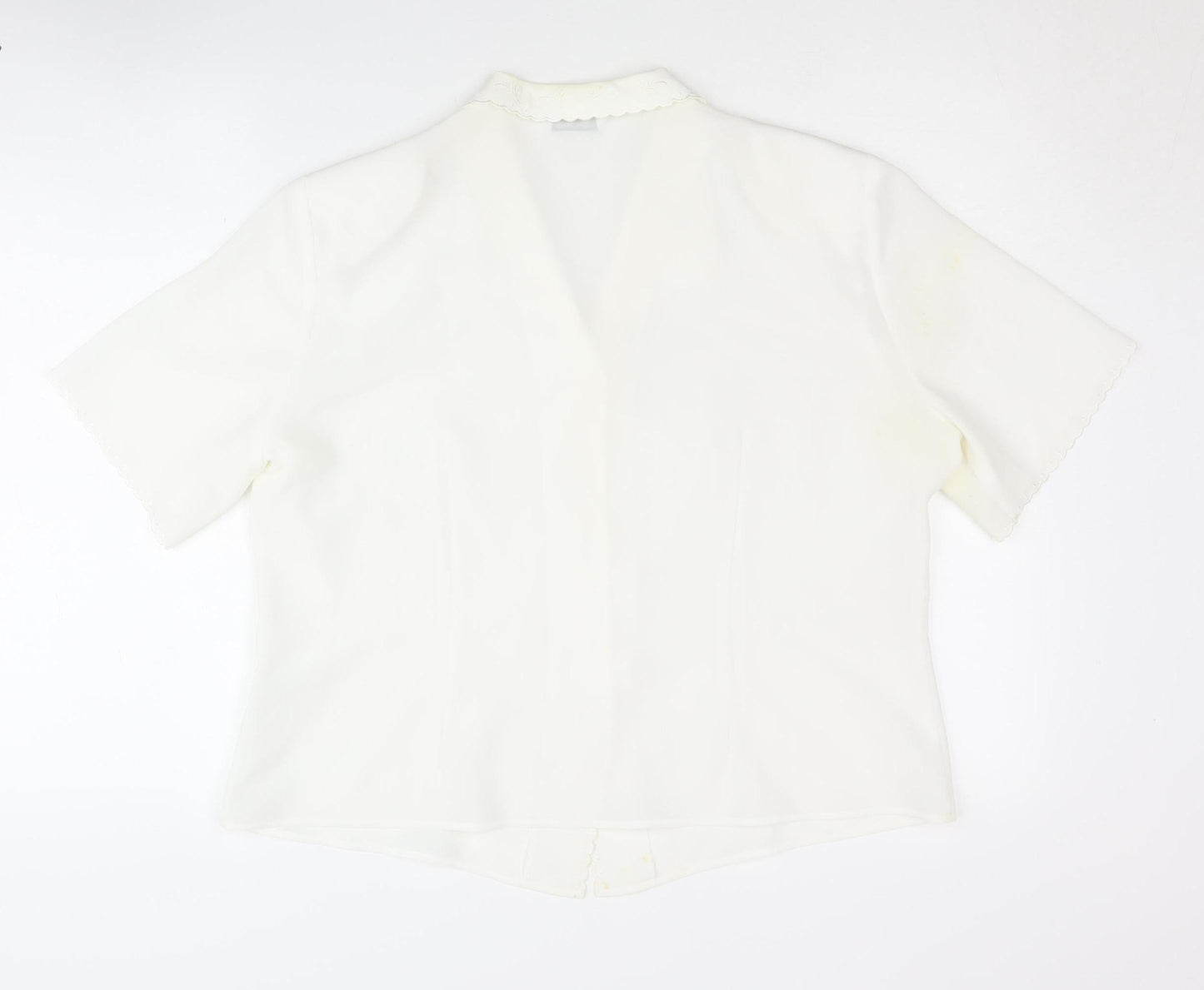 Berkertex Women's Ivory Button-Up Shirt Size 20