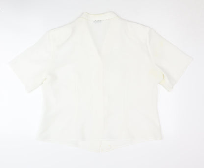 Berkertex Women's Ivory Button-Up Shirt Size 20