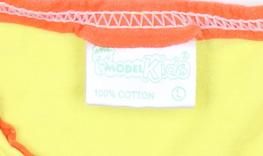 Model Kids Yellow Kids T-Shirt Sleeveless Graphic Print L