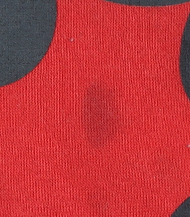 Close-up detail of Disney Red Mickey Mouse Sweatshirt unisex l