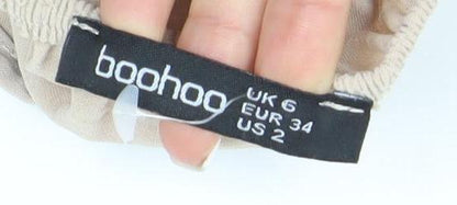 Boohoo Women's Beige V-Neck Ruffle Sleeveless Top