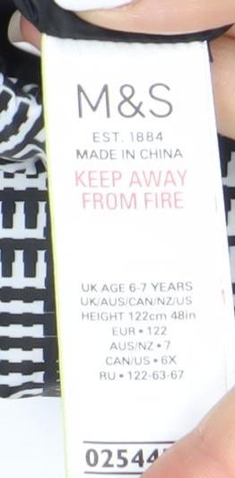 Marks and Spencer Girls Black Check Puffer Jacket 7 Years