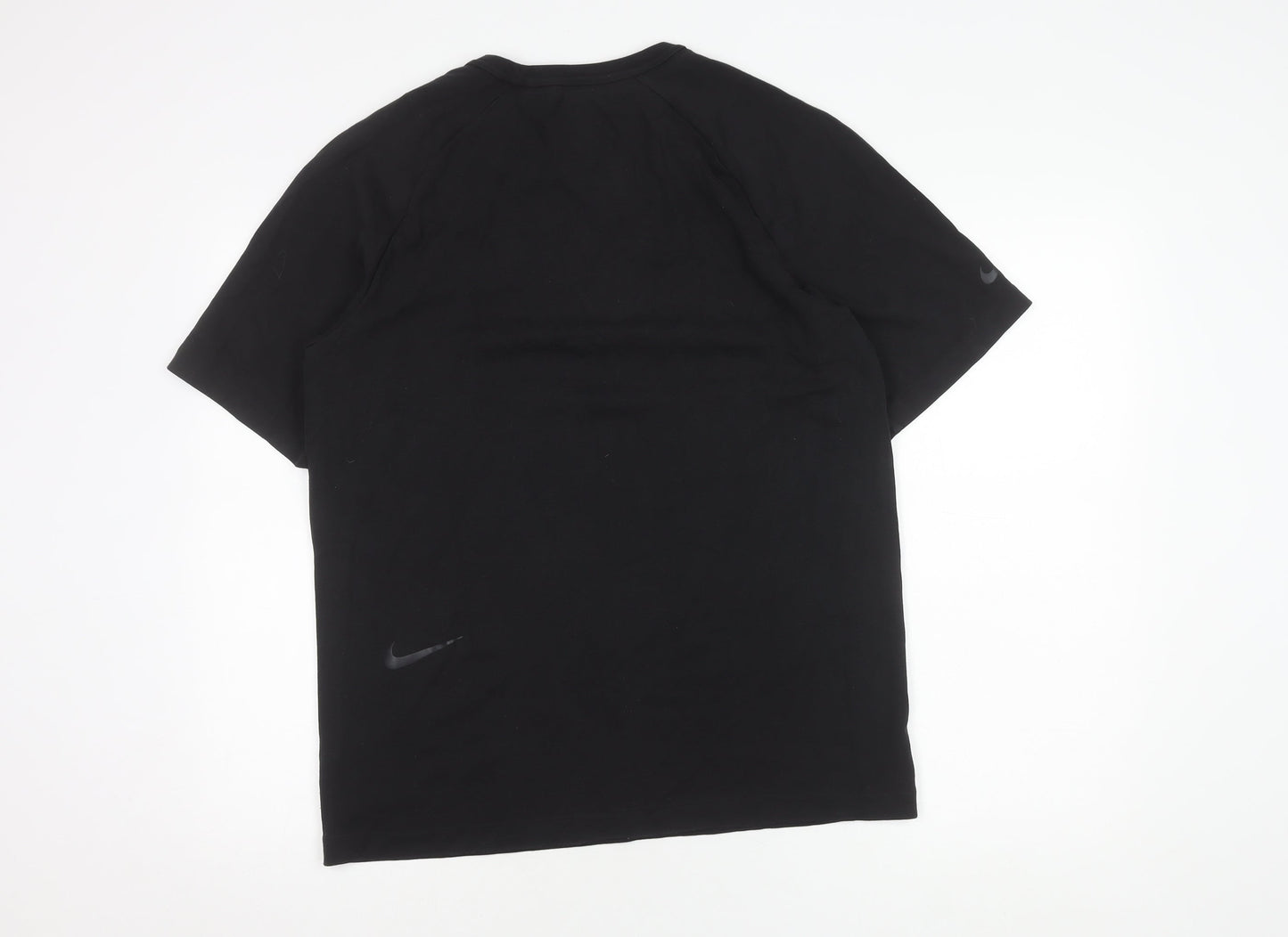 Nike Men's Black Medium Crew Neck T-Shirt