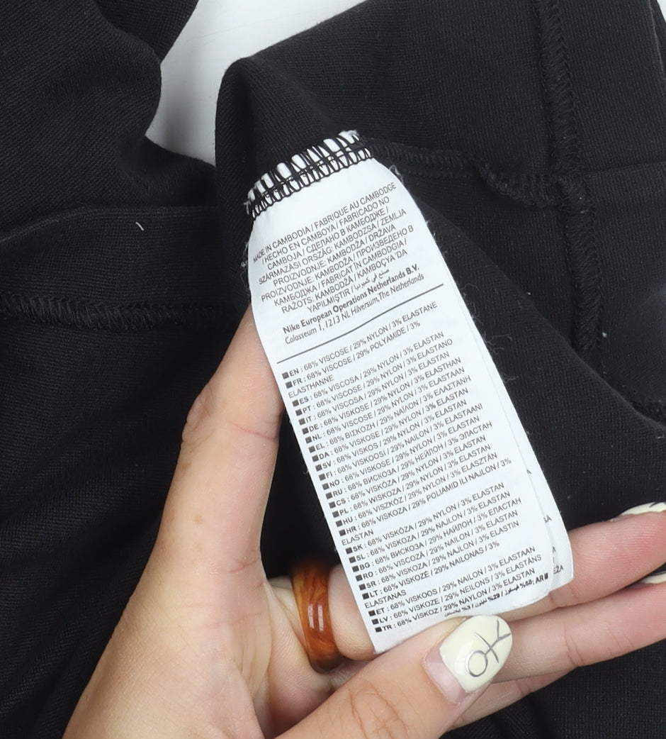 Nike Men's Black Medium Crew Neck T-Shirt