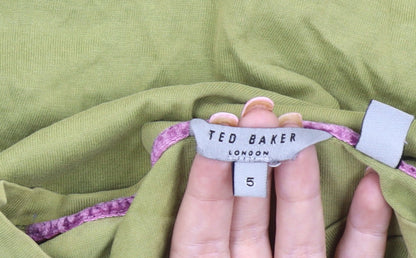 Ted Baker Men's Green V-Neck T-Shirt Size 5