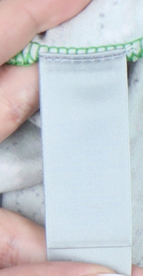 Liz Claiborne Women's Green Floral V-Neck Top Medium