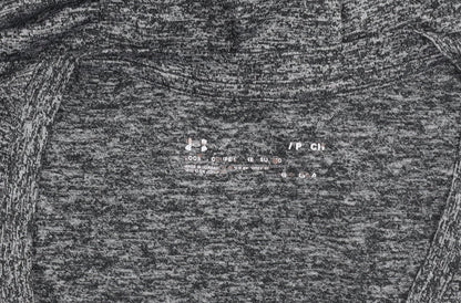 Under Armour Women's Grey V-Neck T-Shirt, Size 14