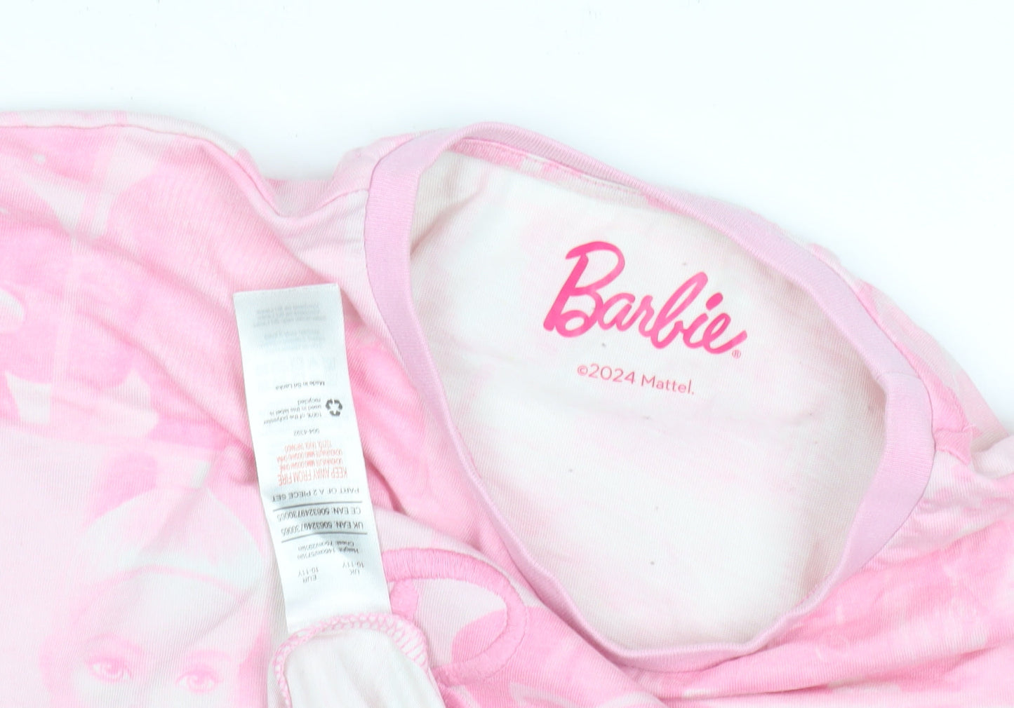 Barbie Girls Pink Graphic T-Shirt in M with Logo Accents