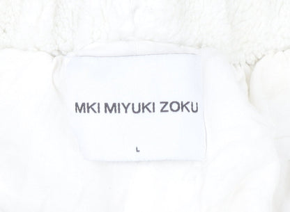 MKI MIYUKI ZOKU Unisex White Acrylic Shorts L