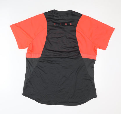 Nike Unisex Red Black T-Shirt L Athletic Fit