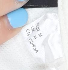 H&M White Anime Sports Jersey T-Shirt M