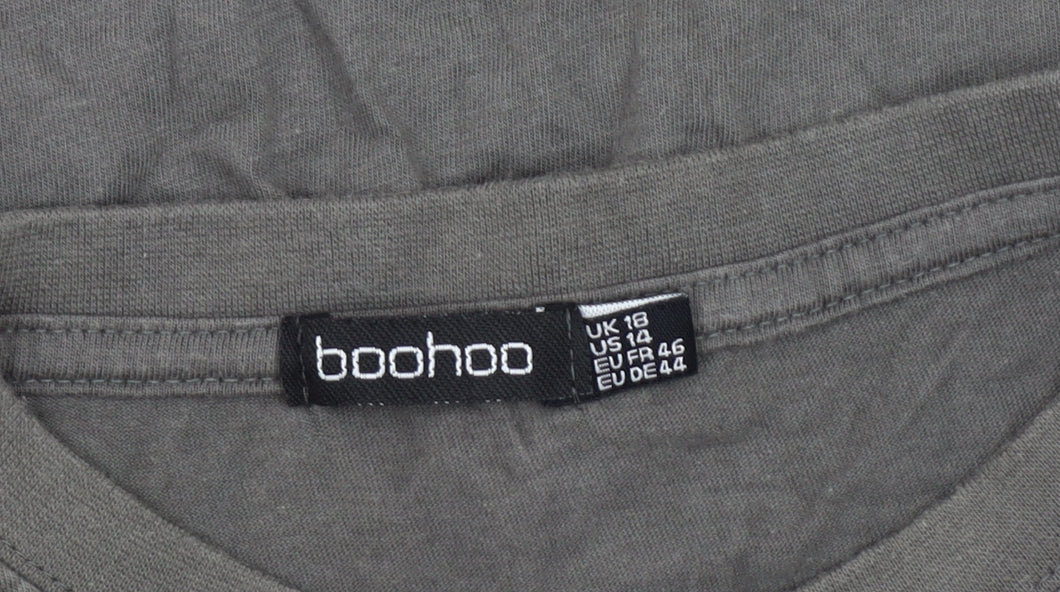 Boohoo Women's Grey T-Shirt Size 18 Western Style