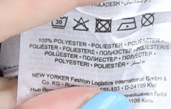 FB Sister Men's M Black Striped Jersey T-Shirt