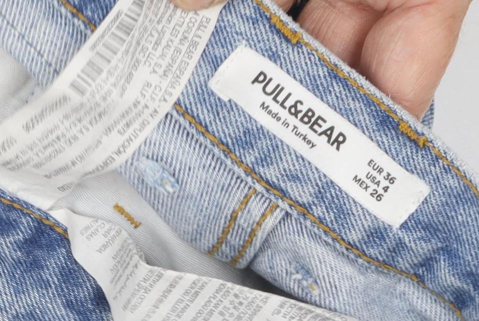 Pull & Bear Women's Blue Mom Jeans Size 8