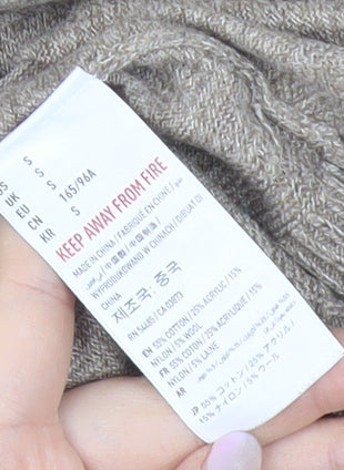 American Eagle Men's Beige V-Neck Pullover Jumper S