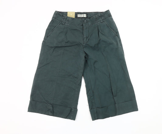 Old Navy Women's Green Capri Trousers Size 4