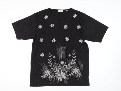 La Reine Women's Black Embroidered T-Shirt L/XL