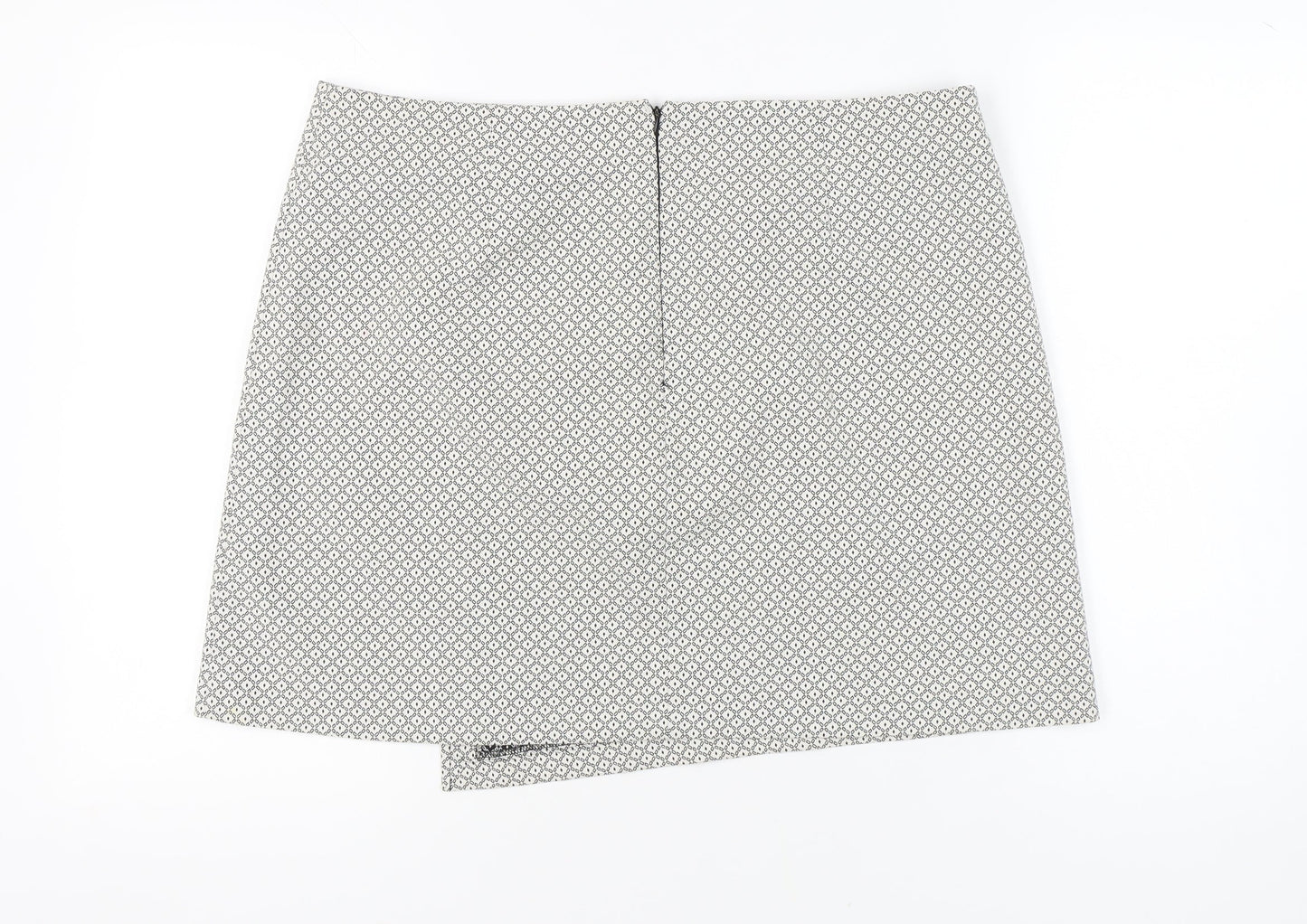 New Look Women's Black White Geometric Knee Skirt Size 18