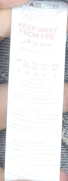 PrettyLittleThing Women's Blue Cropped Denim Top Size 4