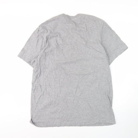 Nike Men's Grey T-Shirt Size L with Logo