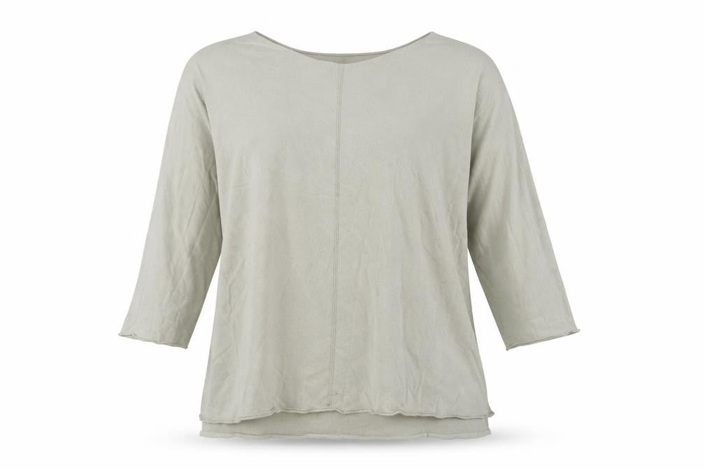 Front view of Peruzzi Women's Green Knit Top L - 3/4 Sleeve, Round Neck