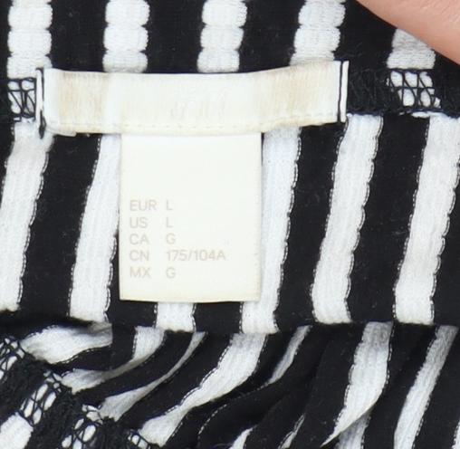 Womens UK Size 14 H&M Black Cropped Blouse