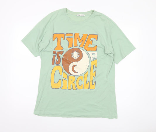 Pull & Bear Men's Green Retro Graphic T-Shirt M