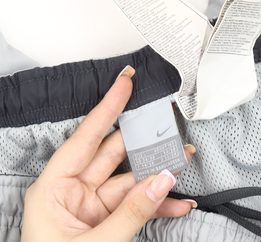 Nike Men’s Grey Track Pants L Lightweight Activewear