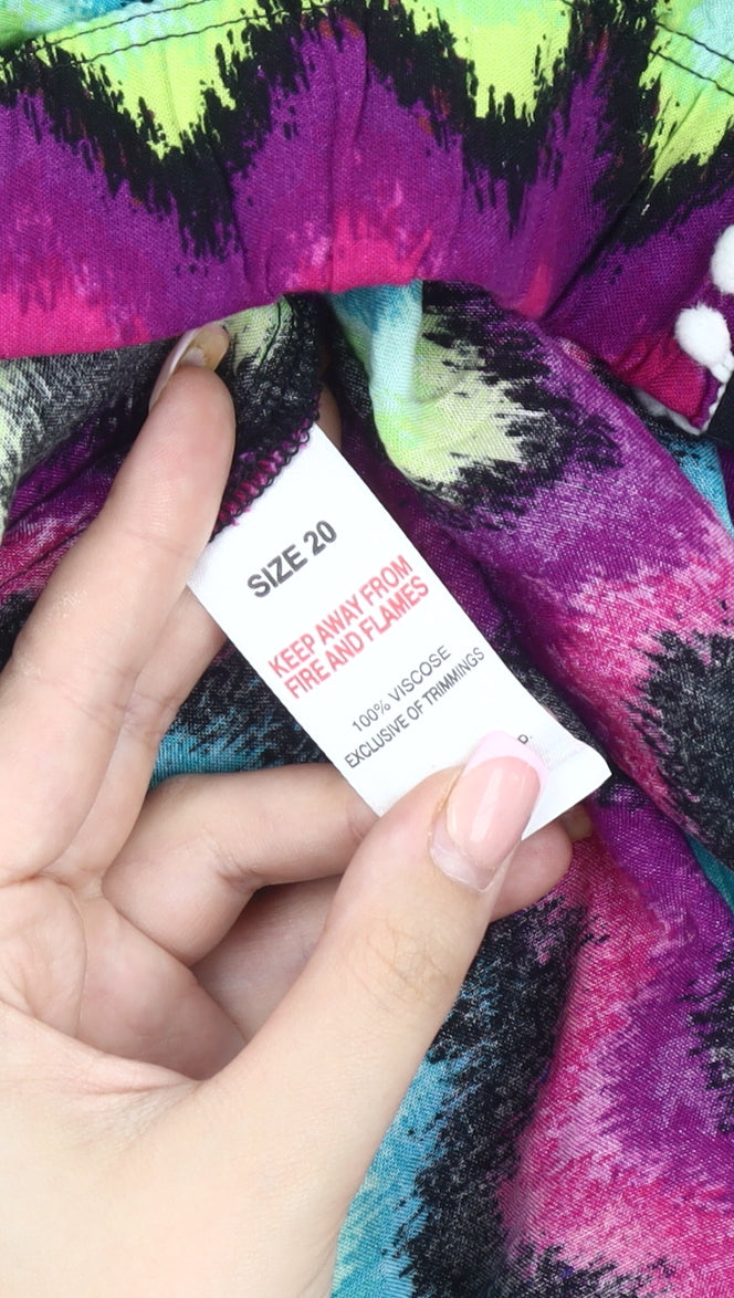 Papaya Women's Multicoloured Chevron Shorts Size 20